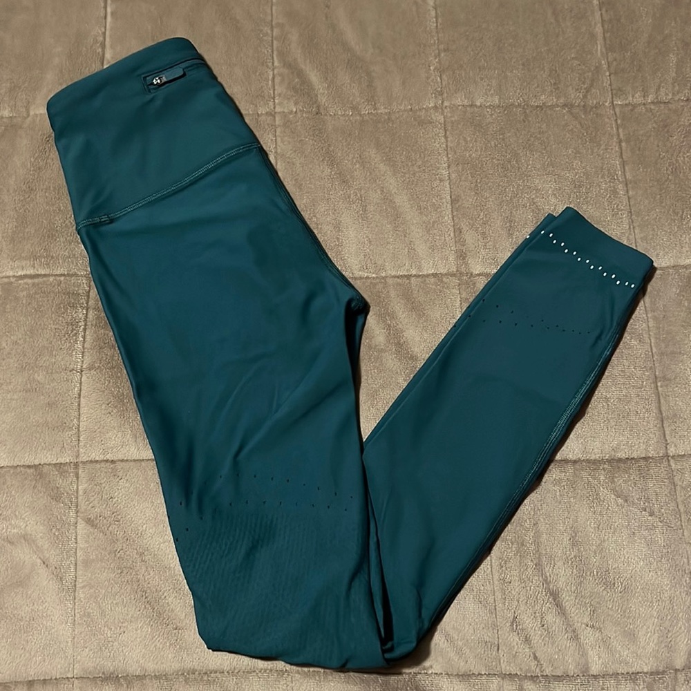 Dark green leggings